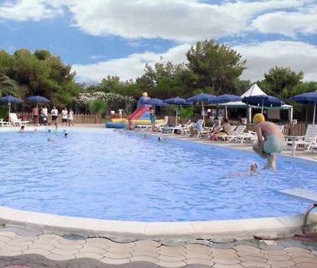Vela Club Hotel & Appartamenti 罗迪-加尔加尼科 外观 照片